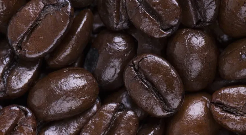 café oscuro tostado